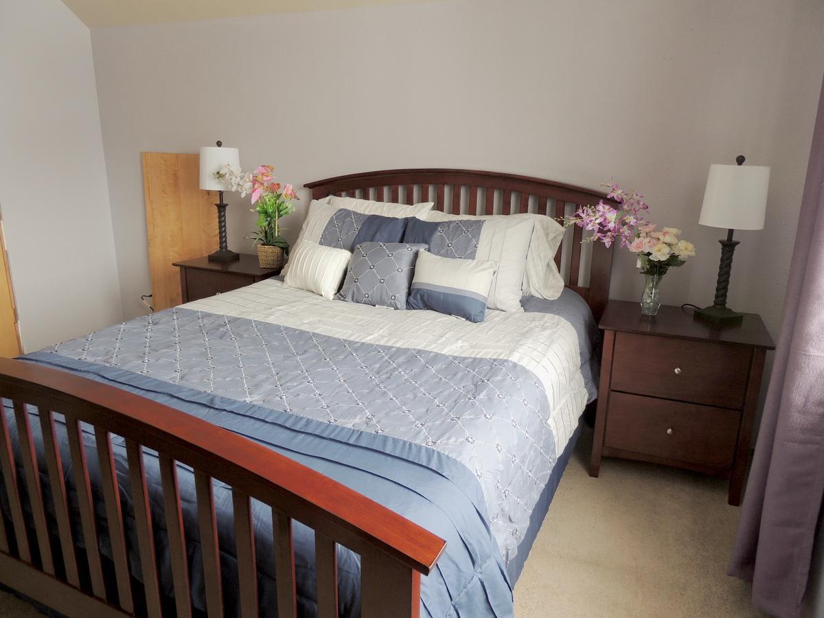 Falcon'S Nest Bed And Breakfast ทัลคีทนา ภายนอก รูปภาพ